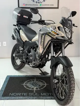 HONDA XRE 300 SAHARA ADVENTURE HONDA XRE 300 SAHARA ADVENTURE