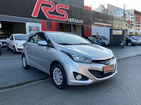 HYUNDAI HB20 1.0 COMFORT 12V FLEX 4P MANUAL HYUNDAI HB20 1.0 COMFORT 12V FLEX 4P MANUAL