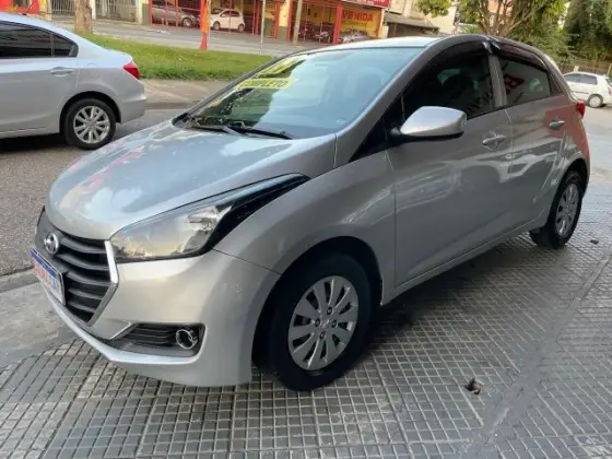 HYUNDAI HB20 1.0 COMFORT 12V FLEX 4P MANUAL HYUNDAI HB20 1.0 COMFORT 12V FLEX 4P MANUAL