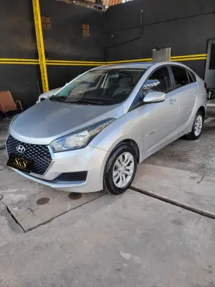 HYUNDAI HB20S 1.6 COMFORT PLUS 16V FLEX 4P MANUAL HYUNDAI HB20S 1.6 COMFORT PLUS 16V FLEX 4P MANUAL