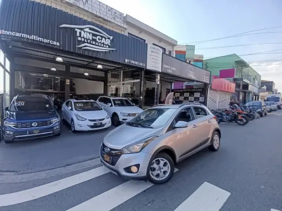 HYUNDAI HB20X 1.6 16V PREMIUM FLEX 4P AUTOMÁTICO HYUNDAI HB20X 1.6 16V PREMIUM FLEX 4P AUTOMÁTICO
