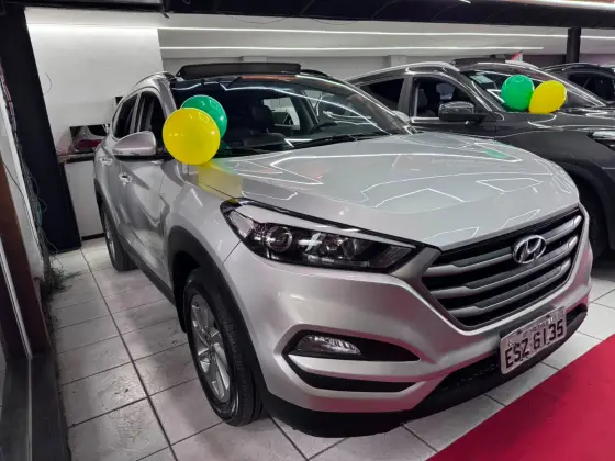 HYUNDAI TUCSON 1.6 16V T-GDI GASOLINA GLS ECOSHIFT HYUNDAI TUCSON 1.6 16V T-GDI GASOLINA GLS ECOSHIFT