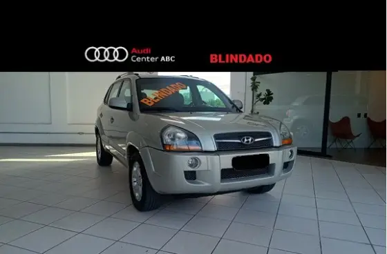 HYUNDAI TUCSON 2.0 MPFI GLS 16V 143CV 2WD GASOLINA 4P AUTOMÁTICO HYUNDAI TUCSON 2.0 MPFI GLS 16V 143CV 2WD GASOLINA 4P AUTOMÁTICO