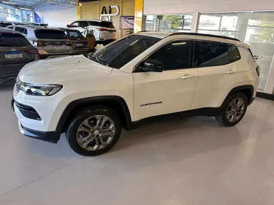 JEEP COMPASS 1.3 T270 TURBO FLEX LONGITUDE AT6