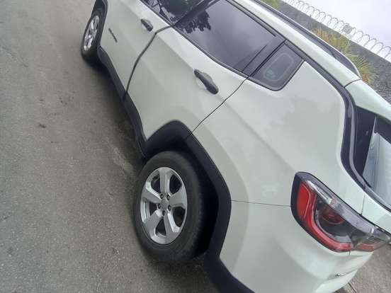 JEEP-COMPASS-2.0 16V FLEX SPORT AUTOMÁTICO JEEP-COMPASS-2017