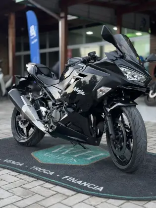 KAWASAKI NINJA 400 