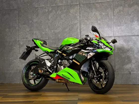 KAWASAKI NINJA ZX-6R KAWASAKI NINJA ZX-6R