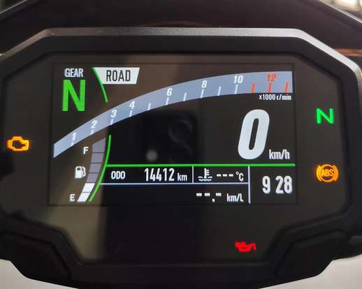KAWASAKI-Z900-2022