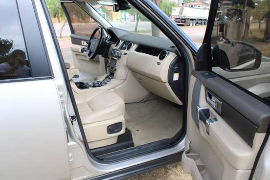 LAND ROVER-DISCOVERY 4-2014