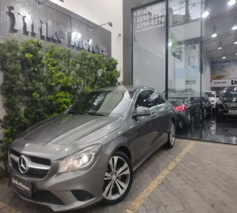 MERCEDES-BENZ CLA 200 1.6 URBAN 16V GASOLINA 4P AUTOMÁTICO MERCEDES-BENZ CLA 200 1.6 URBAN 16V GASOLINA 4P AUTOMÁTICO