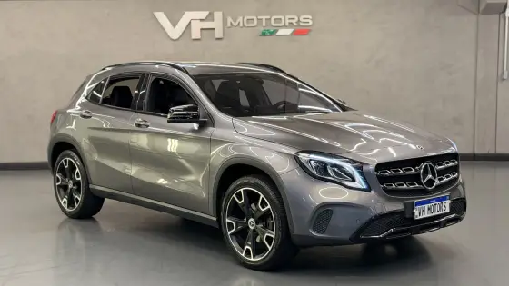 MERCEDES-BENZ GLA 200 1.6 CGI FLEX NIGHT 7G-DCT MERCEDES-BENZ GLA 200 1.6 CGI FLEX NIGHT 7G-DCT