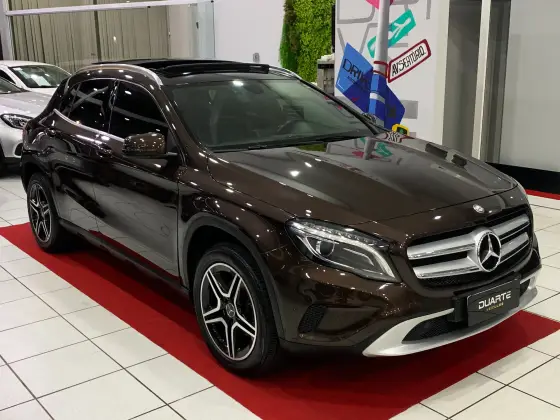 MERCEDES-BENZ GLA 200 1.6 CGI VISION 16V TURBO GASOLINA 4P AUTOMÁTICO MERCEDES-BENZ GLA 200 1.6 CGI VISION 16V TURBO GASOLINA 4P AUTOMÁTICO