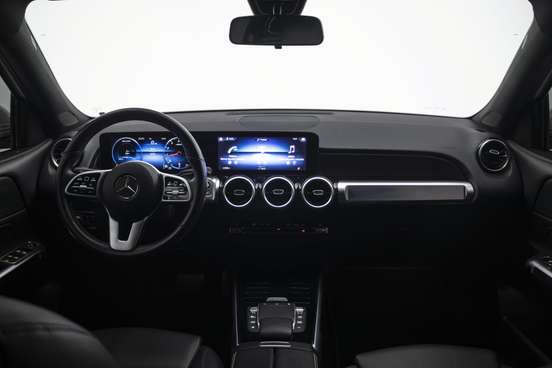 MERCEDES-BENZ-GLB 200-2021