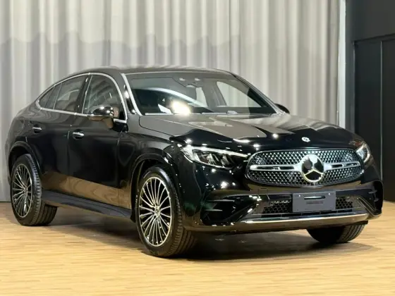 MERCEDES-BENZ GLC 300 2.0 MHEV AMG LINE COUPÉ 4MATIC 9G-TRONIC