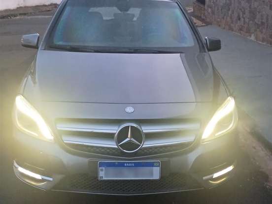 MERCEDES-BENZ-B 200-1.6 SPORT TURBO GASOLINA 4P AUTOMÁTICO MERCEDES-BENZ-B 200-2013