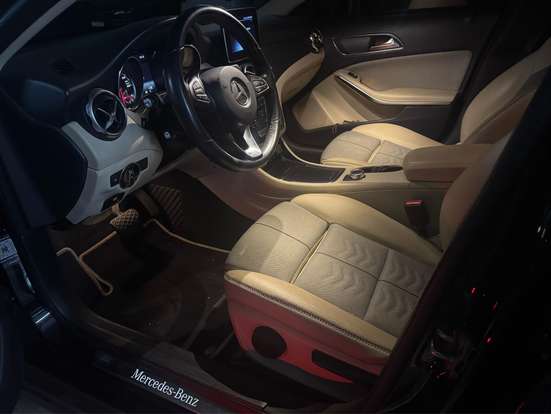 MERCEDES-BENZ-GLA 200-1.6 CGI FLEX STYLE 7G-DCT MERCEDES-BENZ-GLA 200-2019