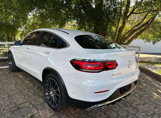 MERCEDES-BENZ-GLC 300-2.0 CGI GASOLINA COUPÉ 4MATIC 9G-TRONIC MERCEDES-BENZ-GLC 300-2020
