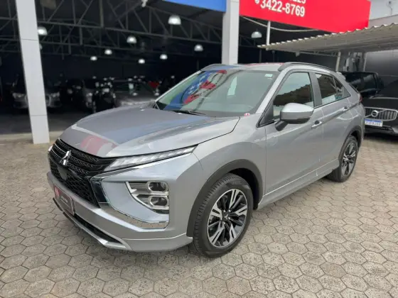 MITSUBISHI ECLIPSE CROSS 1.5 MIVEC TURBO GASOLINA HPE CVT MITSUBISHI ECLIPSE CROSS 1.5 MIVEC TURBO GASOLINA HPE CVT