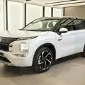MITSUBISHI OUTLANDER 2.4 PHEV SIGNATURE S-AWC DHT MITSUBISHI OUTLANDER 2.4 PHEV SIGNATURE S-AWC DHT