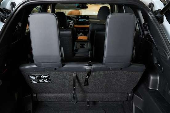 MITSUBISHI-OUTLANDER-2.4 PHEV SIGNATURE S-AWC DHT MITSUBISHI-OUTLANDER-2025