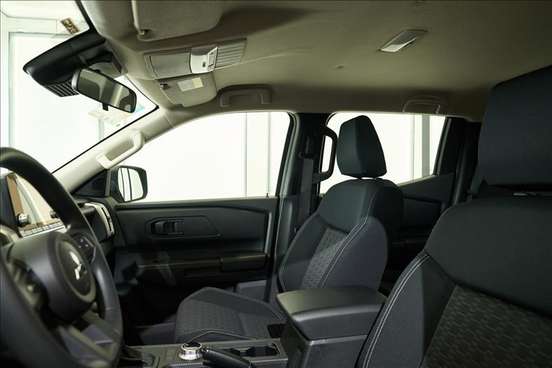 MITSUBISHI-TRITON-2.4 BITURBO DIESEL CD GLS 4X4 AUTOMÁTICO MITSUBISHI-TRITON-2025