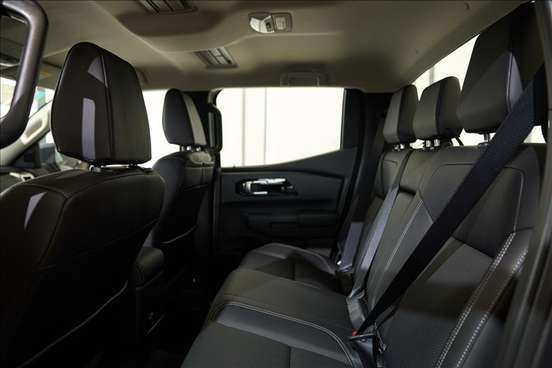 MITSUBISHI-TRITON-2025
