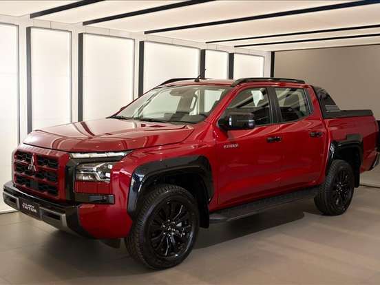 MITSUBISHI-TRITON-2.4 BITURBO DIESEL CD KATANA 4X4 AUTOMÁTICO MITSUBISHI-TRITON-2025