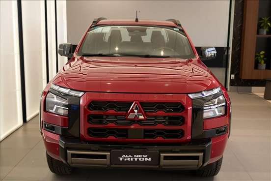 MITSUBISHI-TRITON-2025