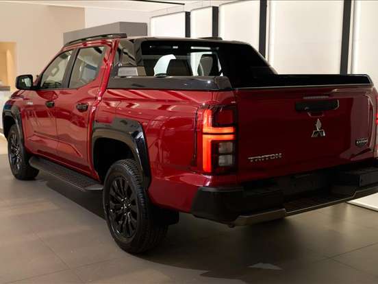 MITSUBISHI-TRITON-2.4 BITURBO DIESEL CD KATANA 4X4 AUTOMÁTICO MITSUBISHI-TRITON-2025