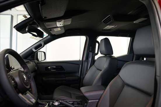 MITSUBISHI-TRITON-2025