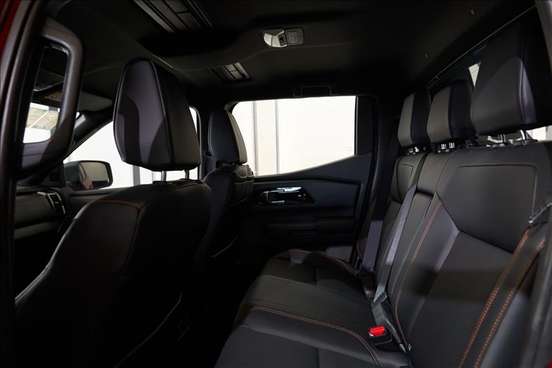 MITSUBISHI-TRITON-2.4 BITURBO DIESEL CD KATANA 4X4 AUTOMÁTICO MITSUBISHI-TRITON-2025