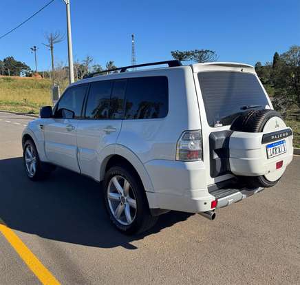 MITSUBISHI-PAJERO FULL-3.2 HPE 4X4 16V TURBO INTERCOOLER DIESEL 4P AUTOMÁTICO MITSUBISHI-PAJERO FULL-2014