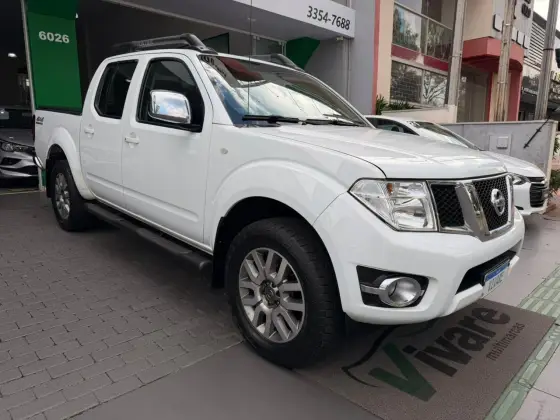 NISSAN FRONTIER 2.5 SL 4X4 CD TURBO ELETRONIC DIESEL 4P AUTOMÁTICO NISSAN FRONTIER 2.5 SL 4X4 CD TURBO ELETRONIC DIESEL 4P AUTOMÁTICO