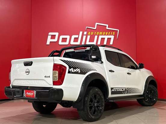 NISSAN-FRONTIER-2024