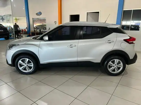 NISSAN-KICKS-2020