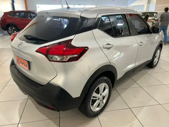 NISSAN-KICKS-2020