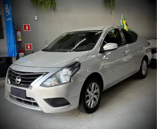 NISSAN VERSA 1.6 16V FLEX SL 4P MANUAL NISSAN VERSA 1.6 16V FLEX SL 4P MANUAL