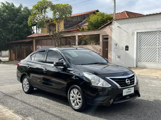 NISSAN VERSA 1.6 16V FLEXSTART SV 4P XTRONIC NISSAN VERSA 1.6 16V FLEXSTART SV 4P XTRONIC