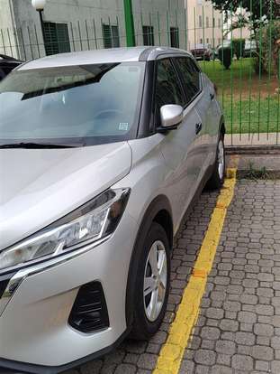NISSAN-KICKS-2023