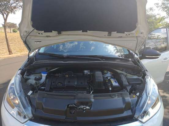 PEUGEOT-208-1.6 ALLURE 16V FLEX 4P AUTOMÁTICO PEUGEOT-208-2017