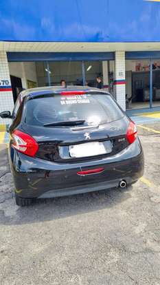 PEUGEOT-208-2013