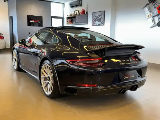 PORSCHE-911-2018