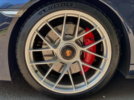 PORSCHE-911-2018