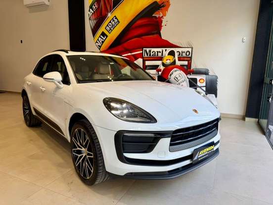 PORSCHE-MACAN-2022