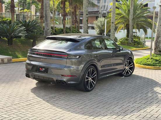 PORSCHE-CAYENNE-4.0 V8 GASOLINA GTS COUPÉ AWD TIPTRONIC S PORSCHE-CAYENNE-2025