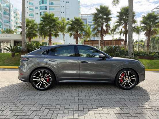 PORSCHE-CAYENNE-4.0 V8 GASOLINA GTS COUPÉ AWD TIPTRONIC S PORSCHE-CAYENNE-2025