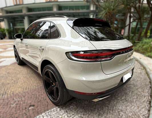 PORSCHE-MACAN-2021