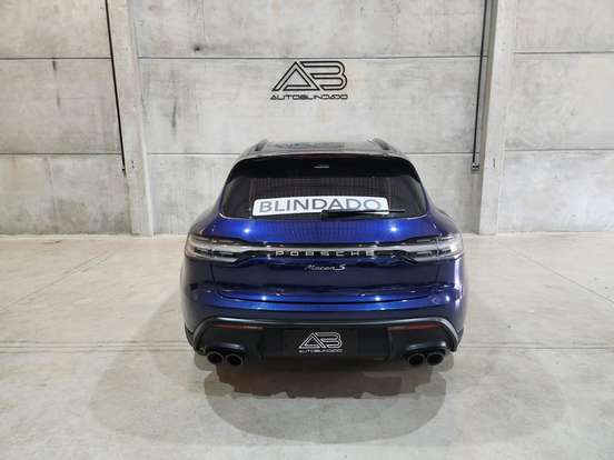 PORSCHE-MACAN-2021