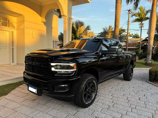 RAM-2500-6.7 I6 TURBO DIESEL LARAMIE NIGHT EDITION CD 4X4 AUTOMÁTICO RAM-2500-2023