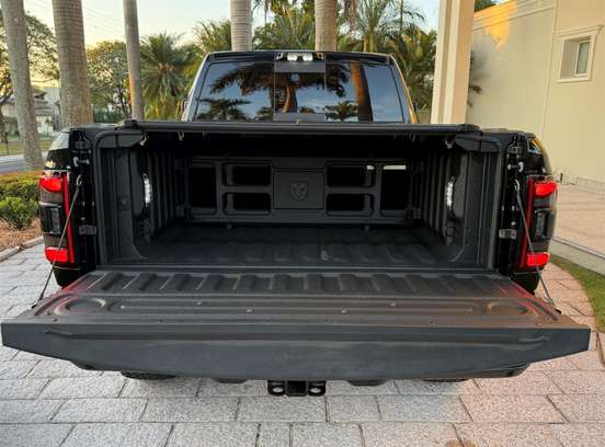 RAM-2500-6.7 I6 TURBO DIESEL LARAMIE NIGHT EDITION CD 4X4 AUTOMÁTICO RAM-2500-2023